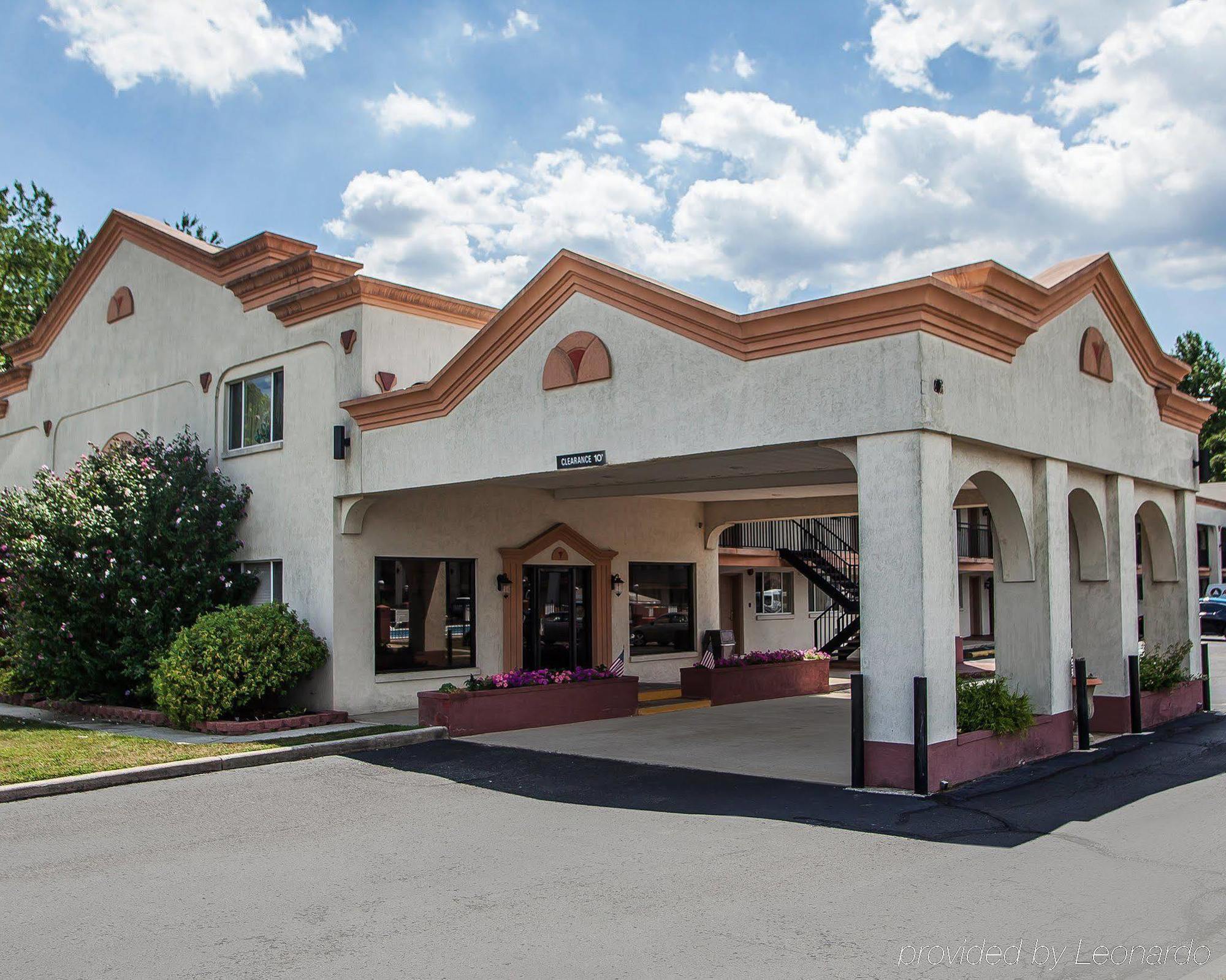 Econo Lodge Hammonton Route 30 Exterior photo