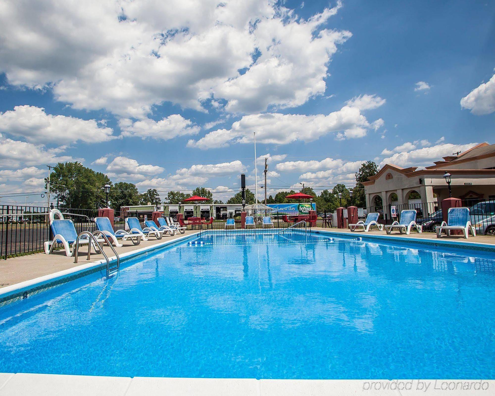 Econo Lodge Hammonton Route 30 Exterior photo