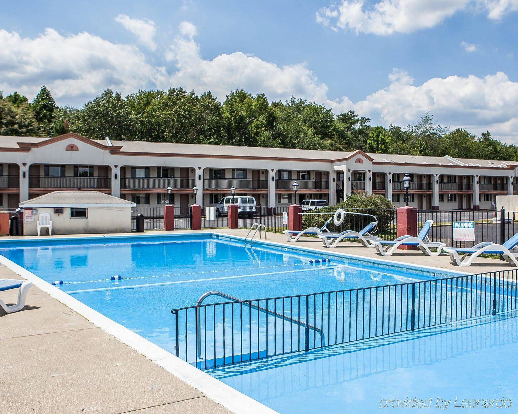 Econo Lodge Hammonton Route 30 Exterior photo